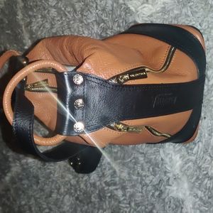 VALENTINA Leather Convertible Sling Backpack Bucket Shoulder Bag Purse Italian